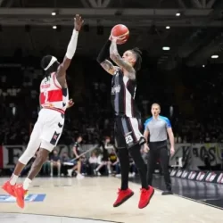 Serie A Basket, Virtus Bologna batte Unahotels Reggio Emilia per 83-73 e torna in vetta